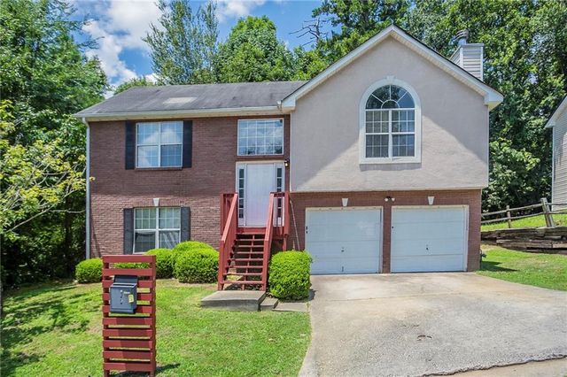 999 Brecken Ln, Lithonia, GA 30058
