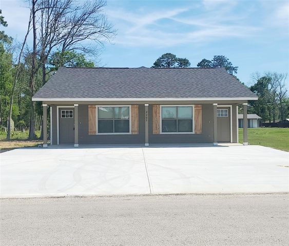 2203 N  Winfree St #B, Dayton, TX 77535