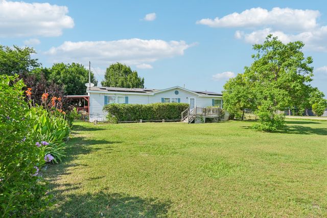 3300 Happy Meadows Dr, Alvarado, TX 76009