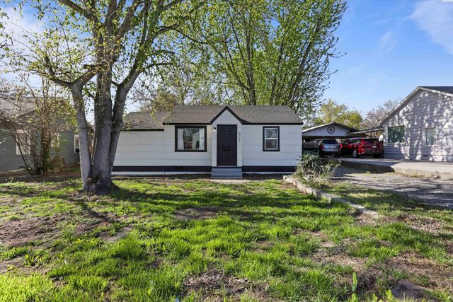 2013 W  4th Ave, Kennewick, WA 99336