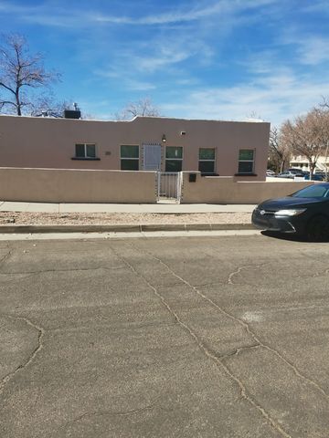 201 Pine St SE, Albuquerque, NM 87106