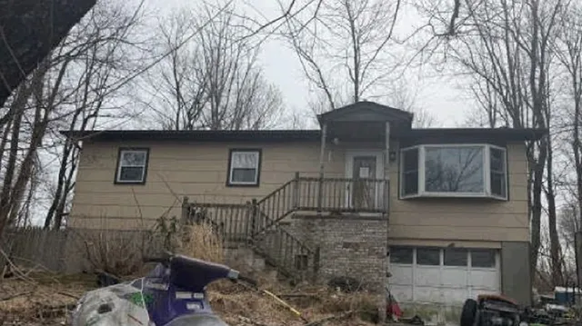 140 E  Lakeside Dr, Highland Lakes, NJ 07422