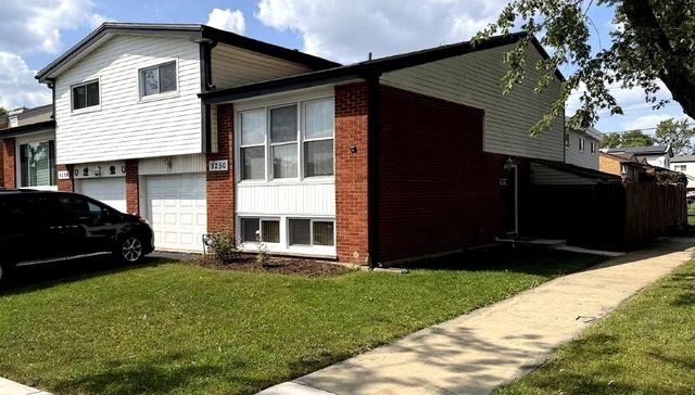 9250 W  Church St, Des Plaines, IL 60016