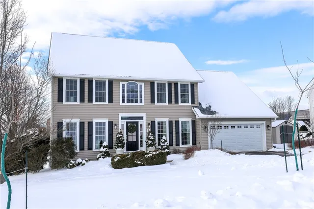 136 Saint Andrews Dr, Horseheads, NY 14845