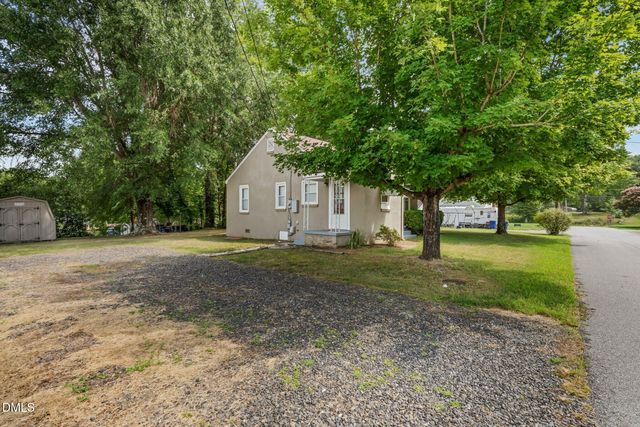 231 Miller St, Madison, NC 27025