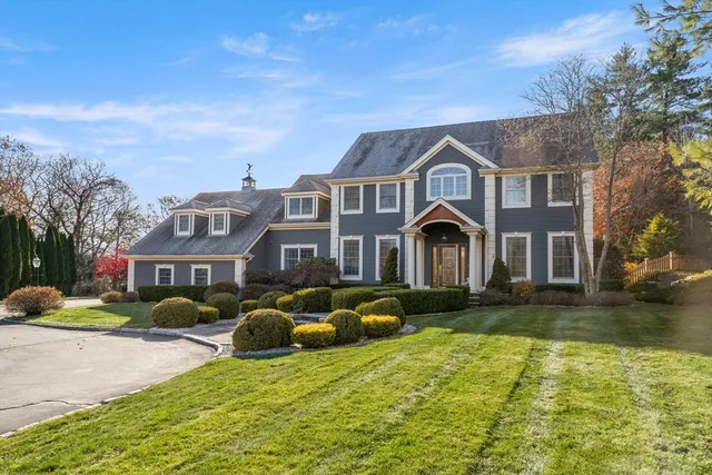 8 Onion River Rd, Wenham, MA 01984