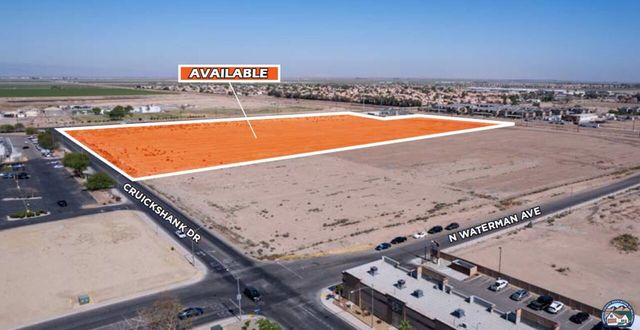 2208 N  La Brucherie Rd #2204, El Centro, CA 92243