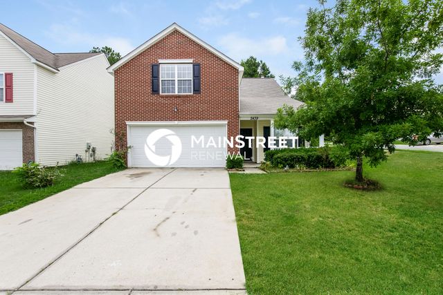 2439 Sunset Oaks Dr, Charlotte, NC 28216