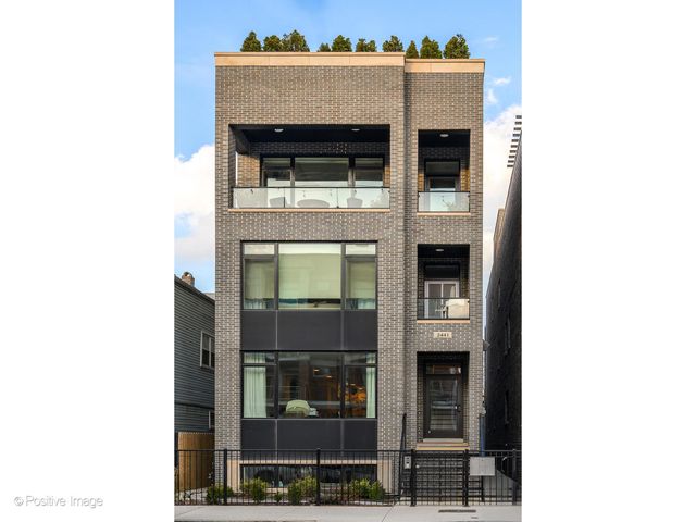 2441 N  Clybourn Ave #3, Chicago, IL 60614