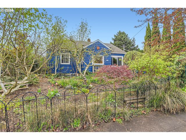 3158 N  Halleck St, Portland, OR 97217