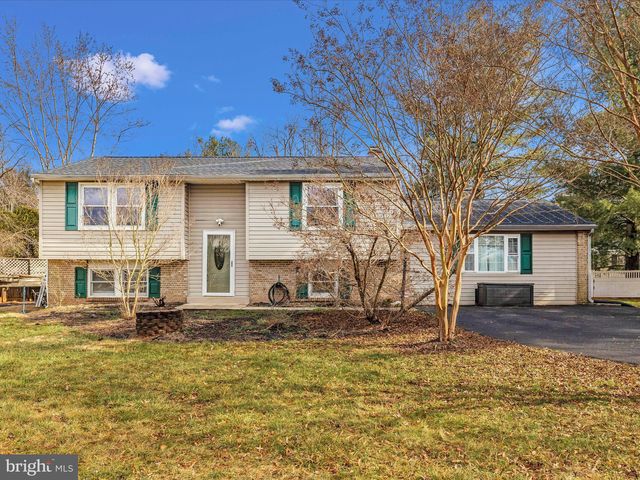 19017 Wootton Ave, Poolesville, MD 20837