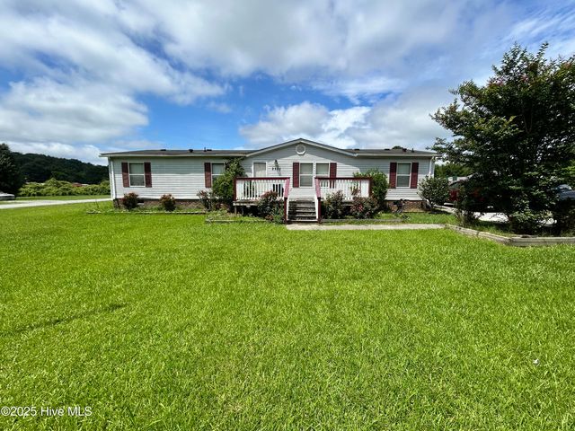 2925 Nc 33, Grimesland, NC 27837