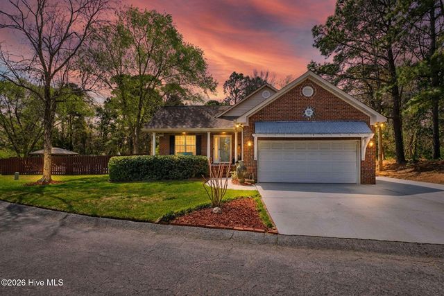 125 Lighthouse Drive, Carolina Beach, NC 28428