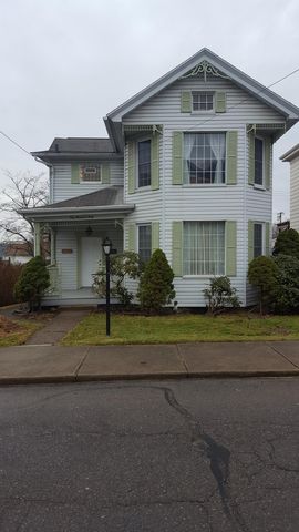 160 5th Ave, Freedom, PA 15042