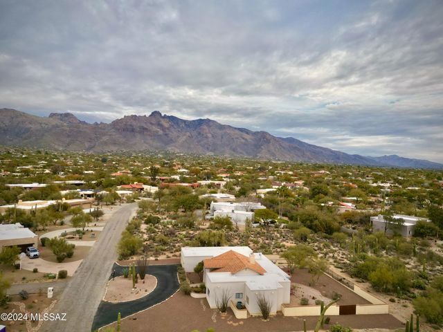 1090 E  Calle De La Cabra, Tucson, AZ 85718