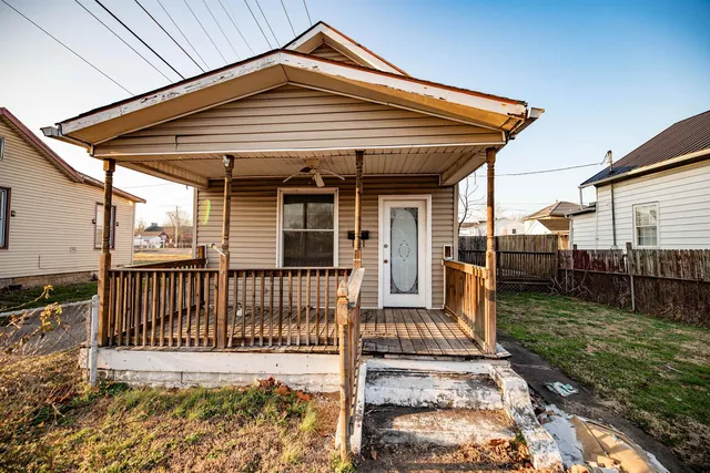 317 Vine St, Ironton, OH 45638