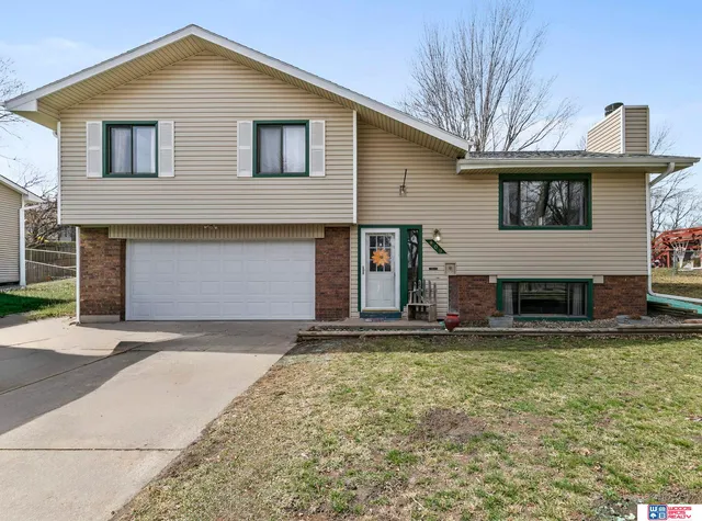 809 W  Leon Dr, Lincoln, NE 68521