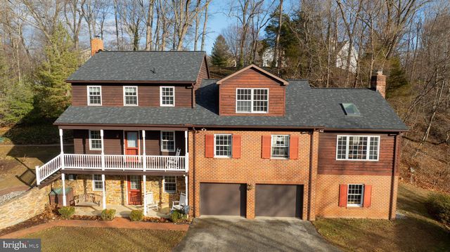 795 Ridgelyn Dr, Dallastown, PA 17313