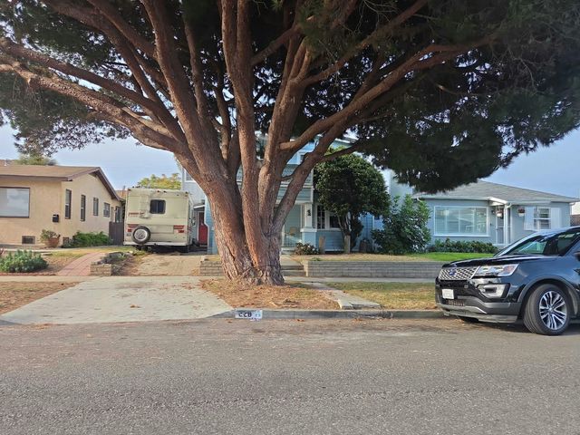 228 Avenue C, Redondo Beach, CA 90277