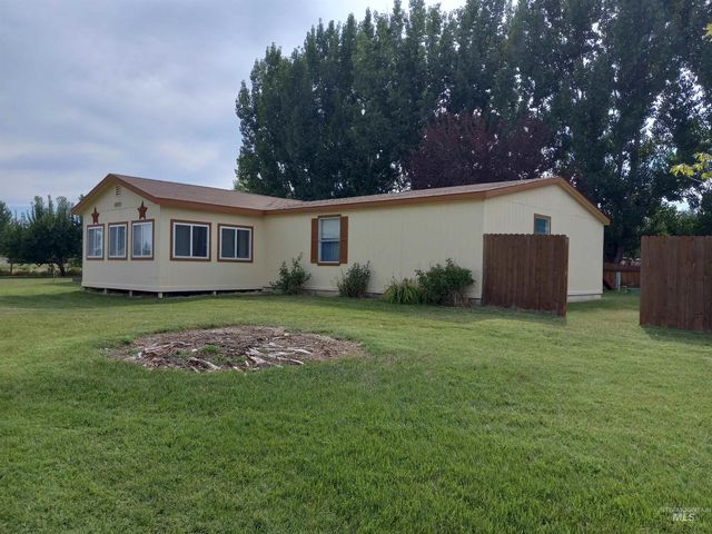 5431 SE 2nd Ave, New Plymouth, ID 83655