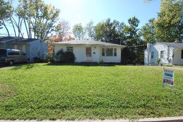 15 King Dr, Rolla, MO 65401