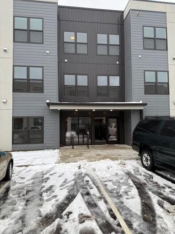 2645 Burton Rd #4, Ann Arbor, MI 48104
