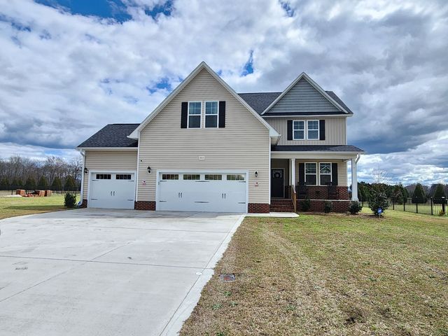 3832 Barnsdale Dr, Wade, NC 28395