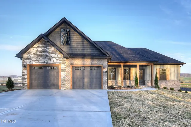 1148 Hawley Rd, Blountville, TN 37617