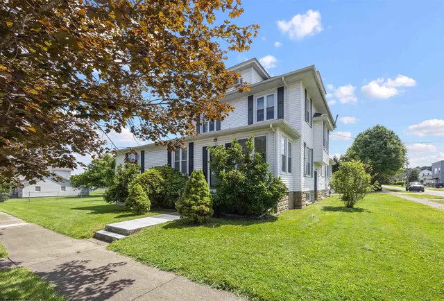 27 Marion St, Buckhannon, WV 26201