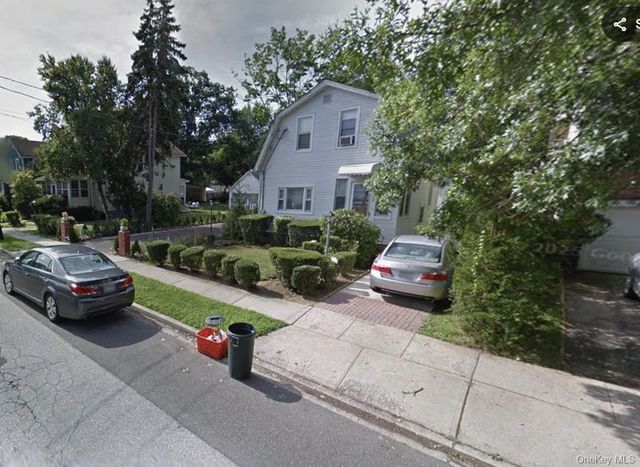 528 Maple Street, West Hempstead, NY 11552