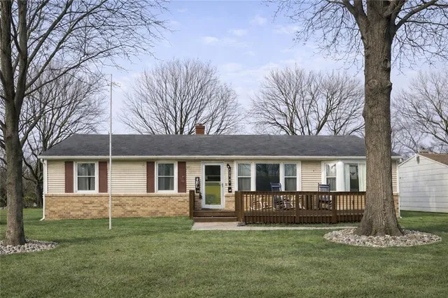 12502 E  33rd St S, Independence, MO 64055