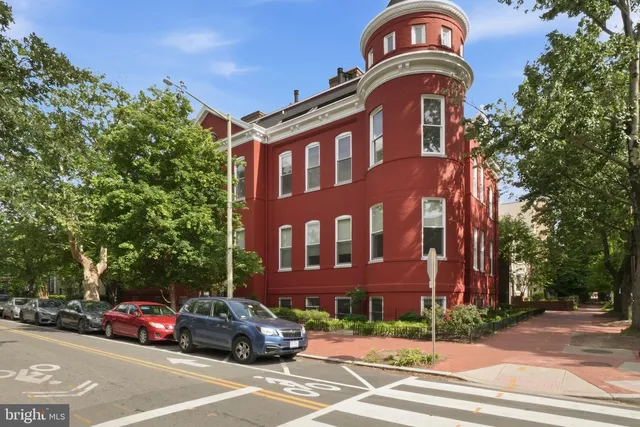 301 G St NE #3, Washington, DC 20002