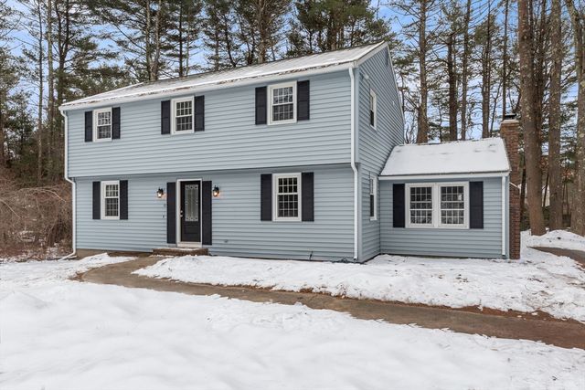 10 Enfield Dr, Andover, MA 01810