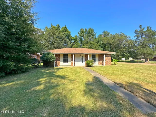 3704 John F Kennedy Blvd #J, Jackson, MS 39213