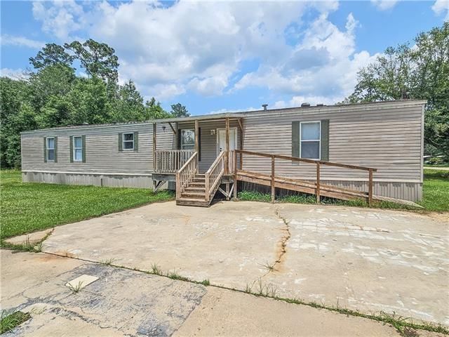 19479 Weinberger Rd, Ponchatoula, LA 70454