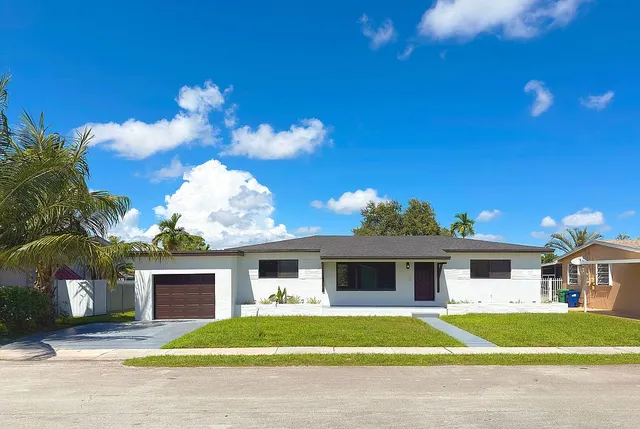 1061 NW 87th St, Miami, FL 33150