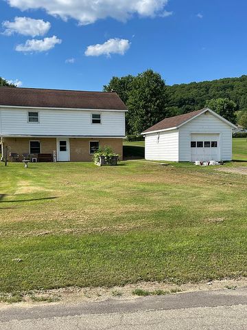21 Canfield Holw, Eldred, PA 16731