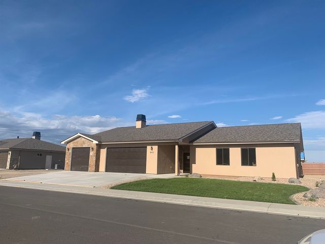 843 Fire Agate Ln, Grand Junction, CO 81506
