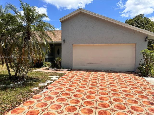 7310 NW 44th Ct, Fort Lauderdale, FL 33319