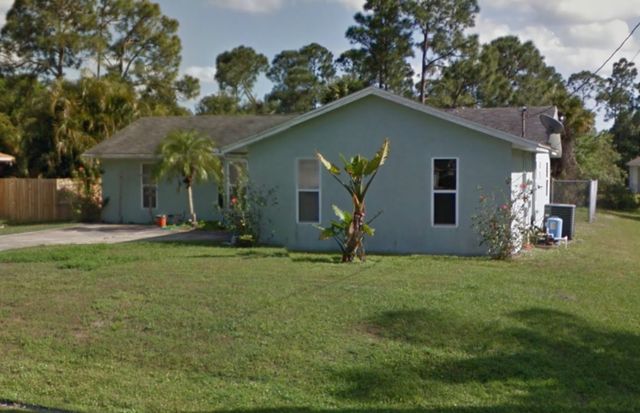 1158 SW Hunnicut Ave, Port Saint Lucie, FL 34953