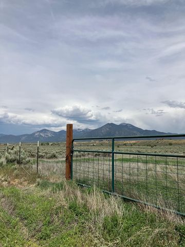 8 Haciendas At Seco Crk, Taos, NM 87571