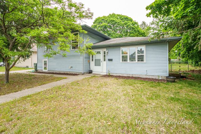 348 Yuba St, Muskegon, MI 49442