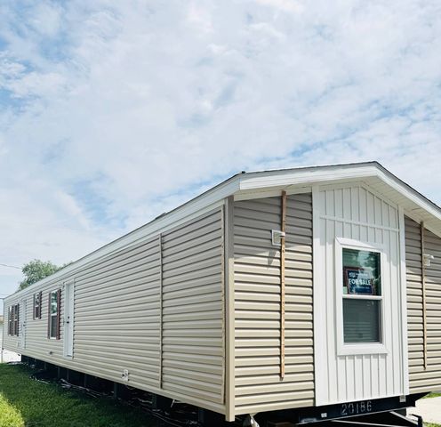 1706 W  4th Ave, Coal Valley, IL 61240