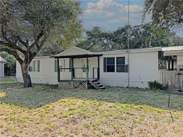 220 W  Linden St, Rockport, TX 78382