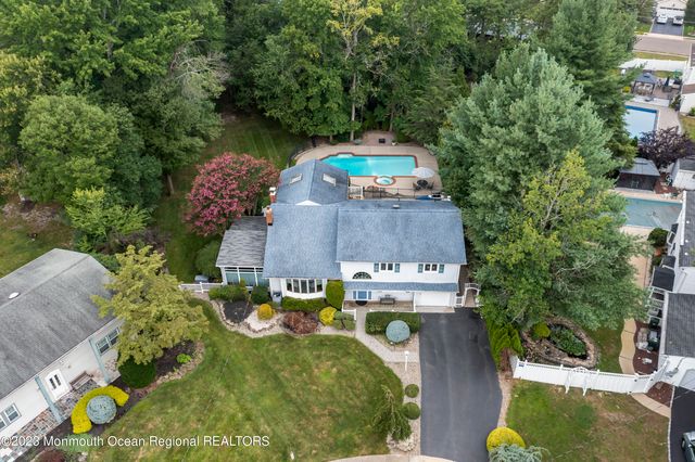 4 Frost Court, Morganville, NJ 07751