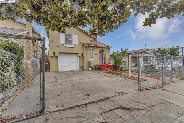 2224 21st Ave, Oakland, CA 94606