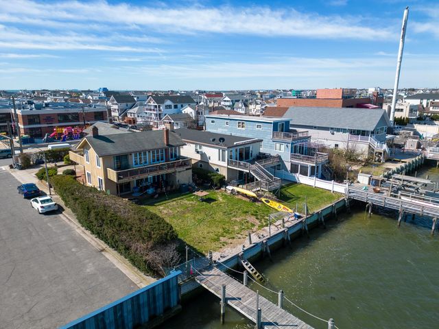 115 Maryland Ave, Long Beach, NY 11561