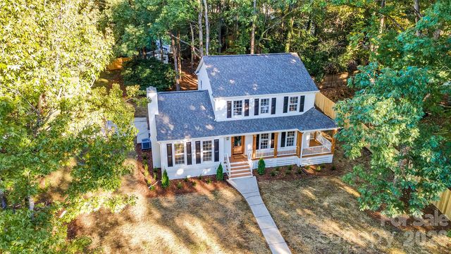 512 Morning Dale Rd, Charlotte, NC 28105