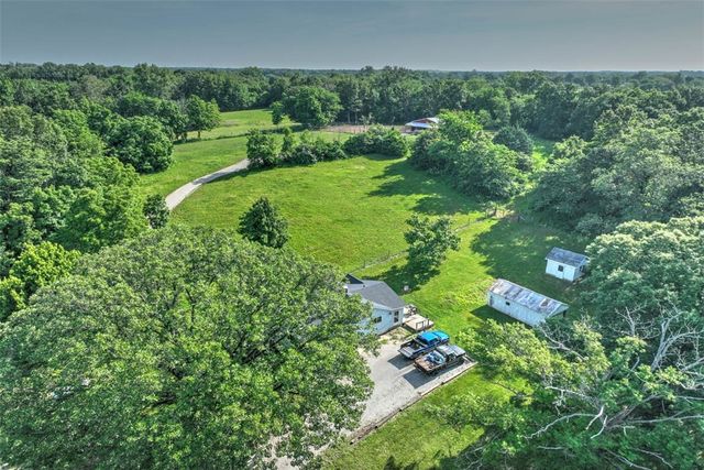 2890 Saddle Trek Rd, Decatur, IL 62521