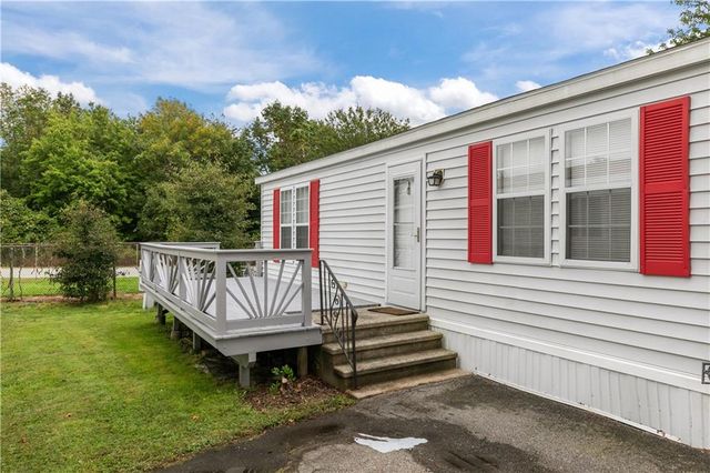 841 Forest Park, Middletown, RI 02842